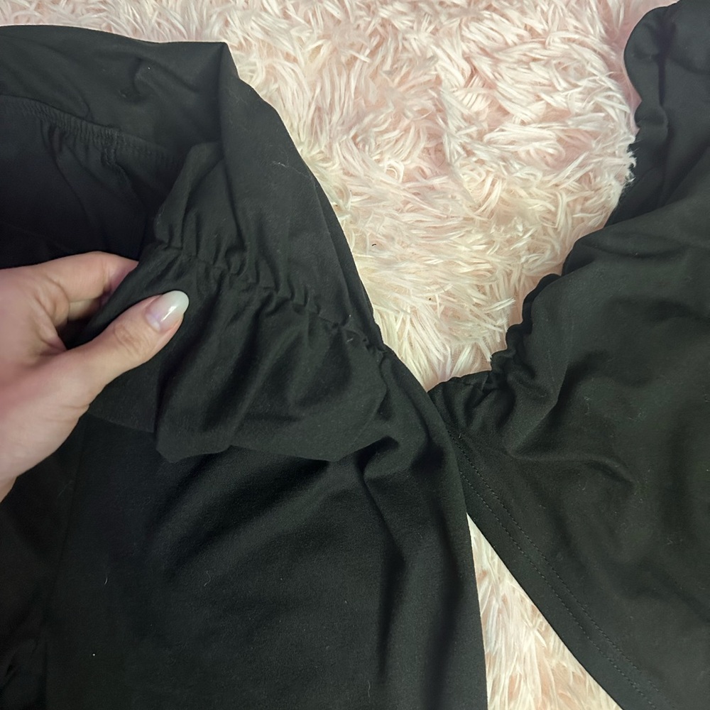 💕 flattering black lounge set - Picture 3 of 3